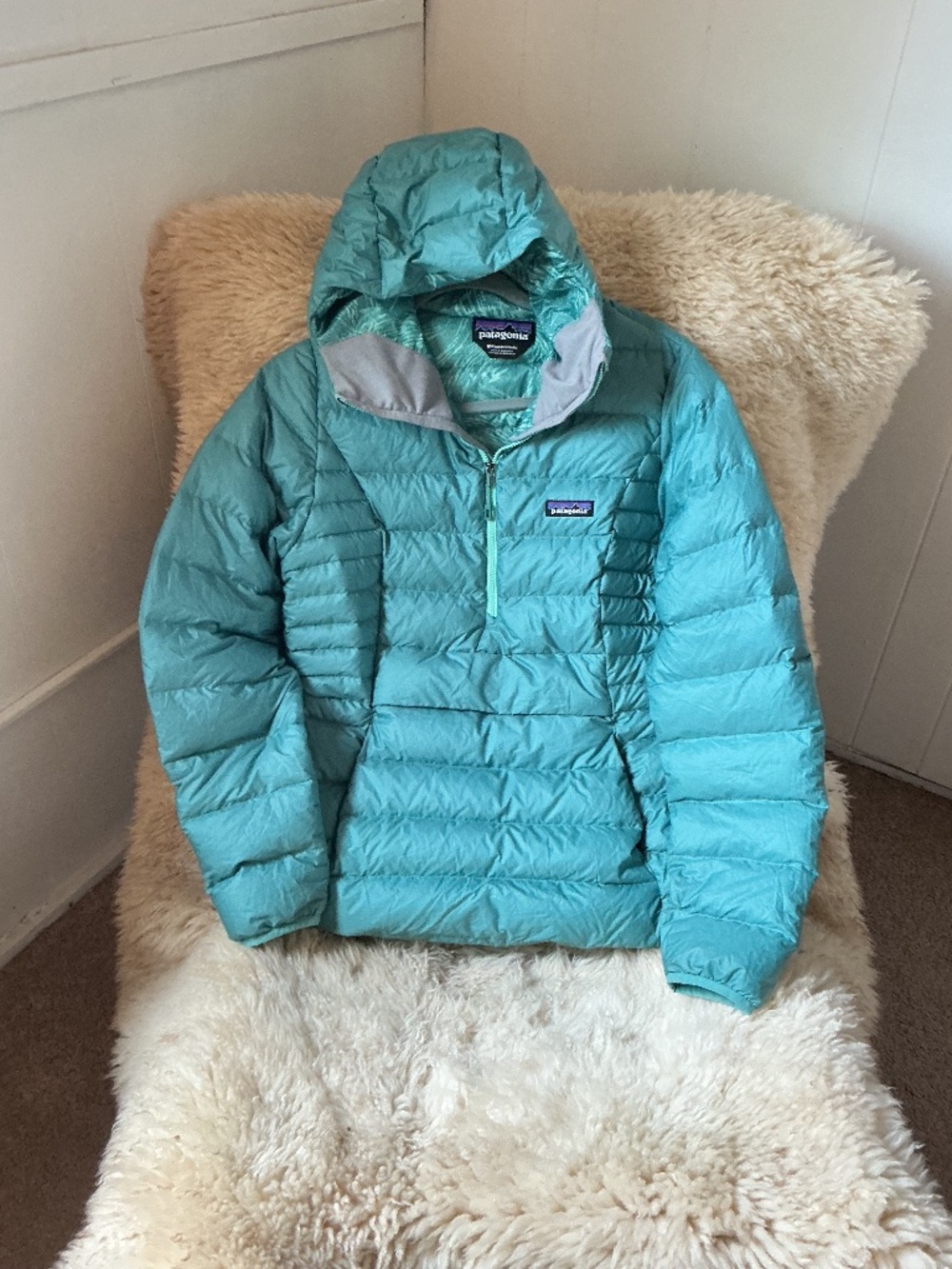 Patagonia Down Bivy Hoodie Pullover Women’s Medium EUC